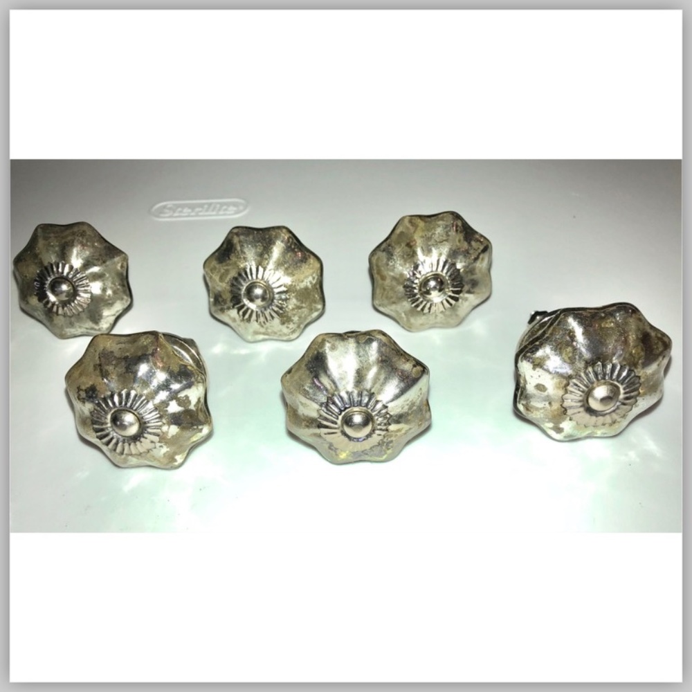 🎉HP🎉 ANTHROPOLOGIE Mercury Glass Melon Vintage Look Cabinet Knobs Set of 9 - Picture 6 of 8